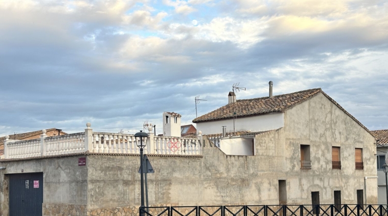 Valencia - Algimia de Alfara - 245m2