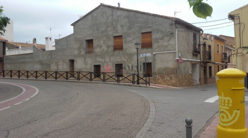 Valencia - Algimia de Alfara - 245m2