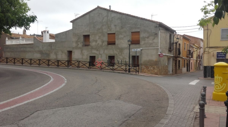 Valencia - Algimia de Alfara - 245m2