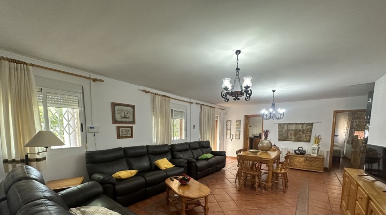 Valencia - Algimia de Alfara - 664m2