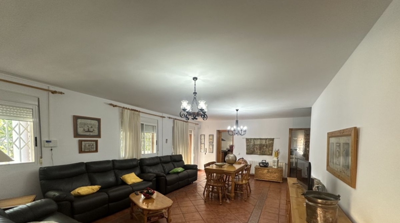 Valencia - Algimia de Alfara - 664m2