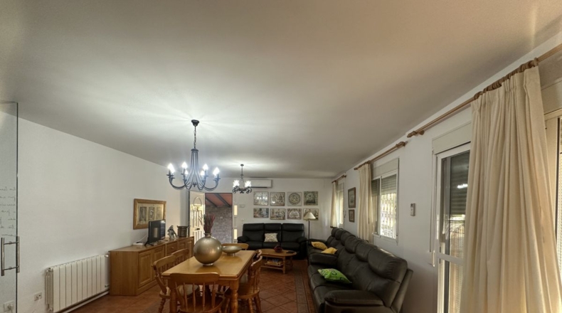 Valencia - Algimia de Alfara - 664m2
