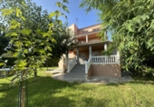 Отдельно стоящий дом с участком на продажу в городе Algímia d'Alfara. Фото