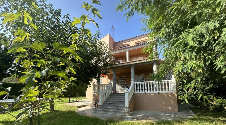 Valencia - Algimia de Alfara - 664m2