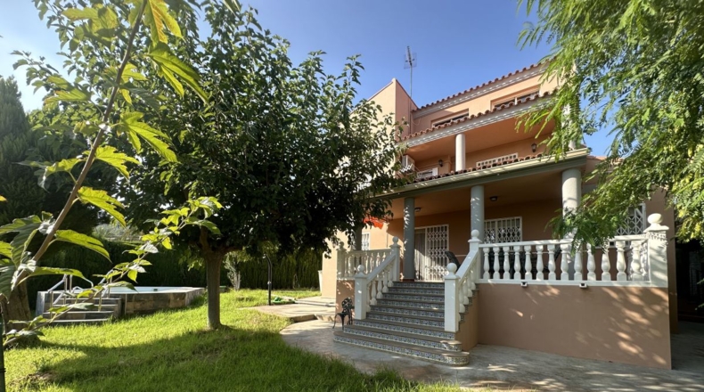 Valencia - Algimia de Alfara - 664m2