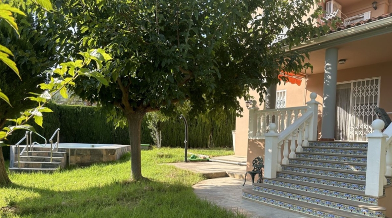 Valencia - Algimia de Alfara - 664m2