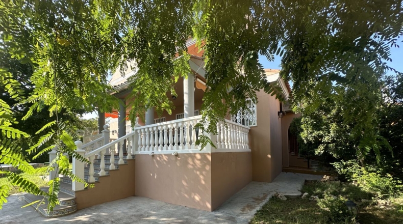 Valencia - Algimia de Alfara - 664m2