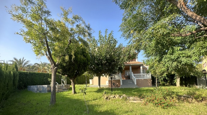 Valencia - Algimia de Alfara - 664m2