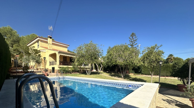 Valencia - Algar de Palància - 675m2