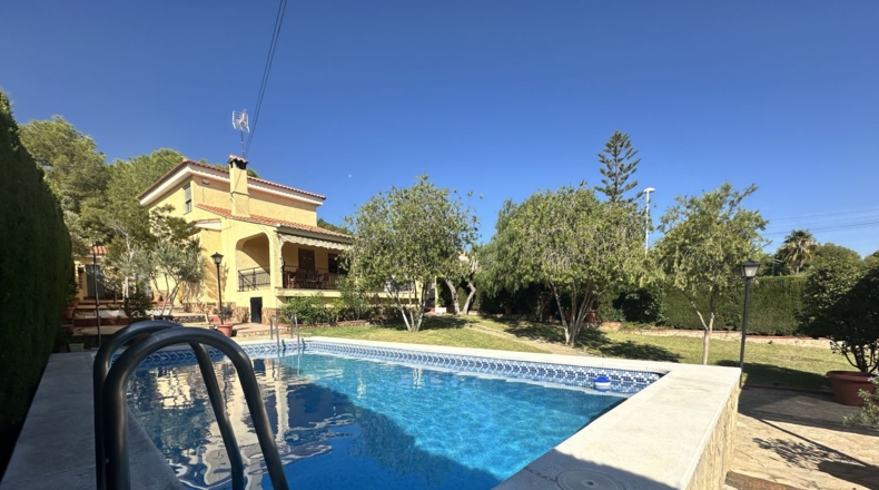 Valencia - Algar de Palància - 675m2