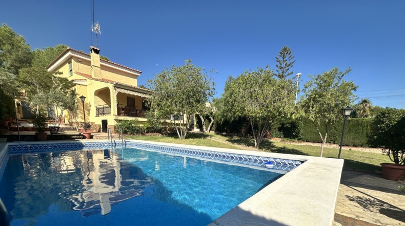 Valencia - Algar de Palància - 675m2