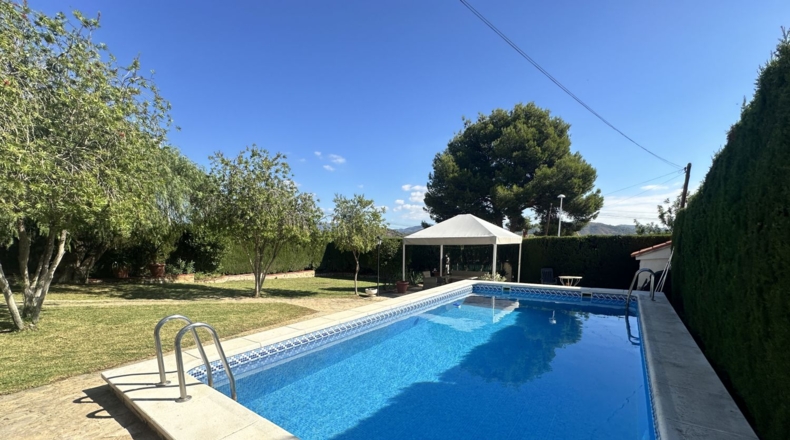 Valencia - Algar de Palància - 675m2