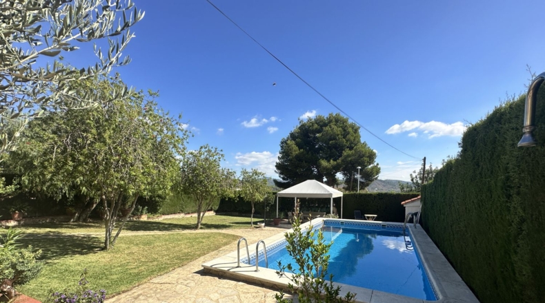 Valencia - Algar de Palància - 675m2