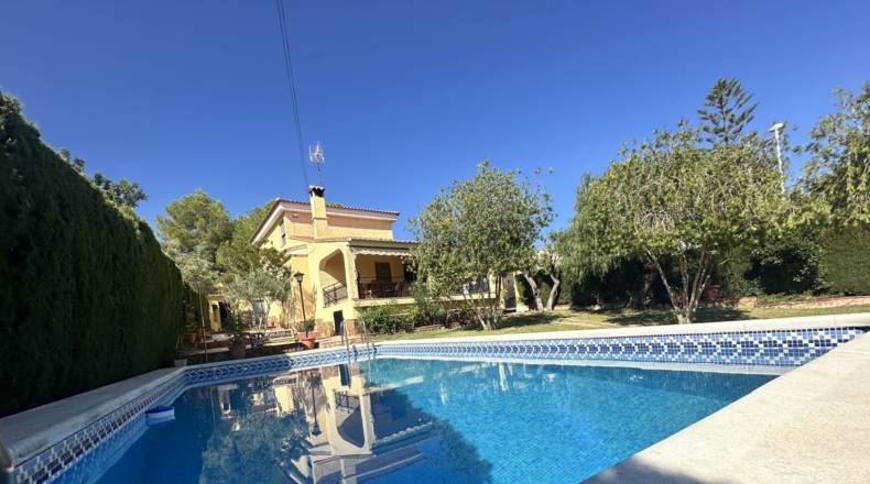 Valencia - Algar de Palància - 675m2
