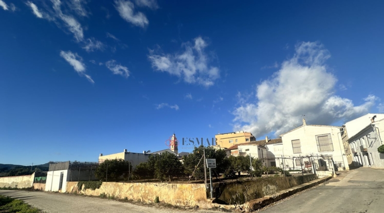 Valencia - Algimia de Alfara - 732m2