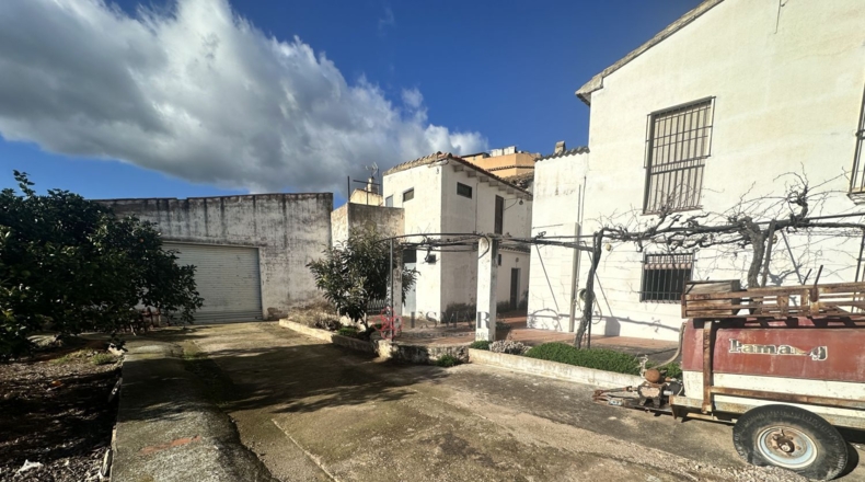Valencia - Algimia de Alfara - 732m2