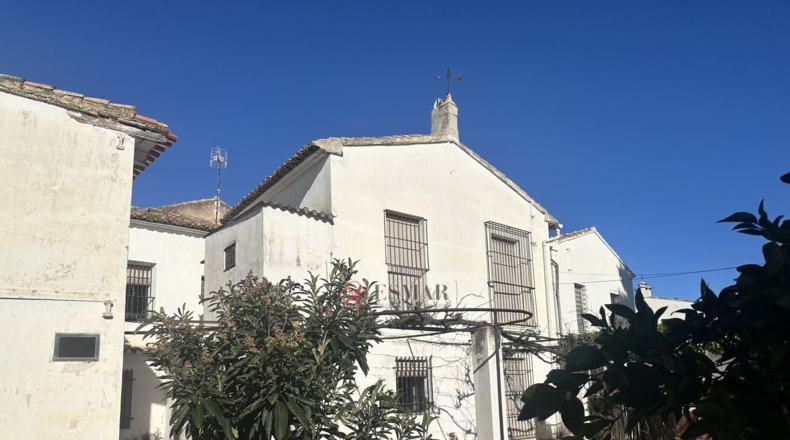 Valencia - Algimia de Alfara - 732m2