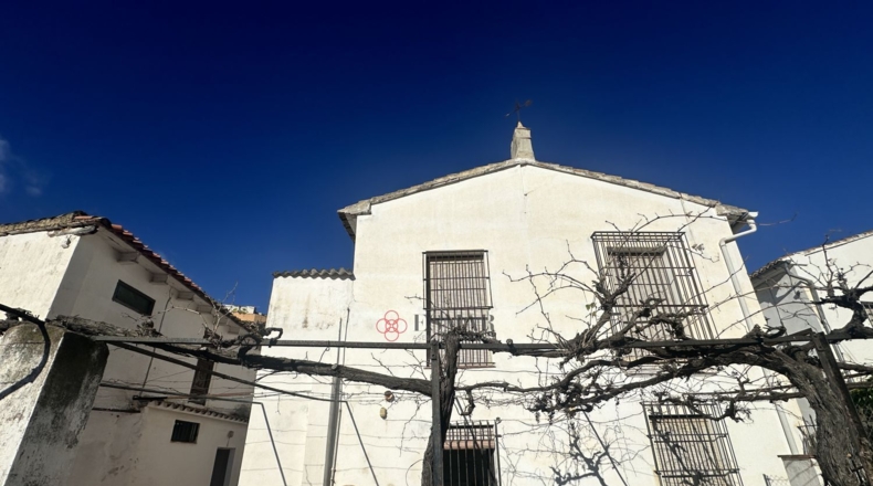 Valencia - Algimia de Alfara - 732m2
