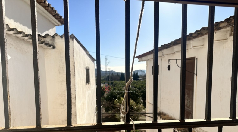 Valencia - Algimia de Alfara - 732m2
