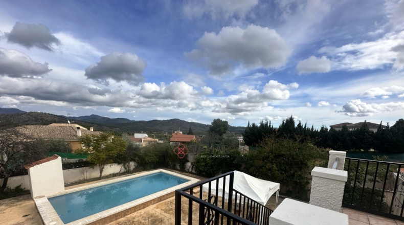 Valencia - Algar de Palancia - 699m2
