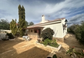 Chalet independiente con terreno en venta en Algar de Palància ref: TR380674 foto