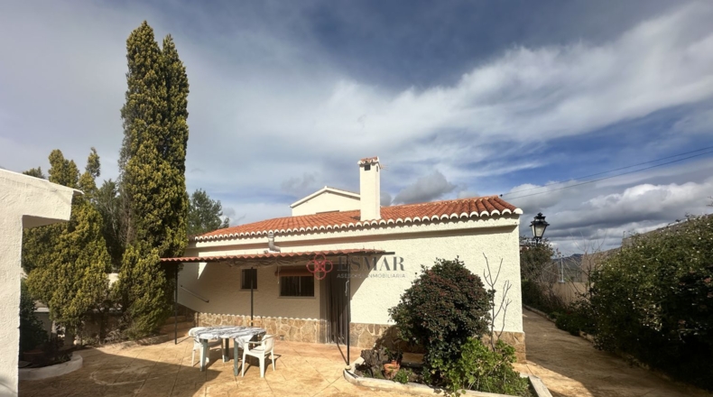 Valencia - Algar de Palancia - 699m2