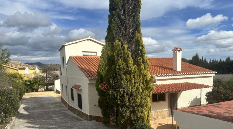Valencia - Algar de Palancia - 699m2