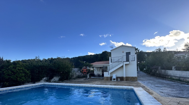 Valencia - Algar de Palancia - 699m2