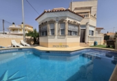 Chalet independiente con terreno en venta en Águilas ref: TR334578 foto