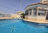 Chalet independiente con terreno en venta en Águilas ref: TR334578 foto