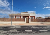 Xalet independent amb terreny en venda a Lorca ref.: TR111662 foto
