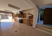 Дом с участком на продажу в городе Calafell. Фото