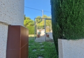 Дом с участком на продажу в городе Calafell. Фото