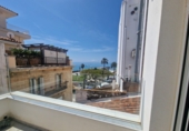 Дом с участком на продажу в городе Sitges. Фото
