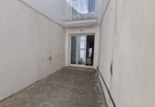 Дом с участком на продажу в городе Sitges. Фото