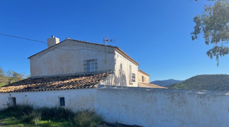 Málaga - Casabermeja - 880000m2