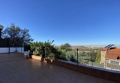 Chalet independiente con terreno en venta en Badajoz ref: TR61059 foto