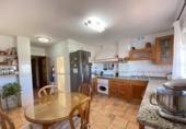 Chalet independiente con terreno en venta en Badajoz ref: TR61059 foto