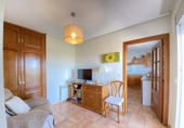 Chalet independiente con terreno en venta en Badajoz ref: TR61059 foto