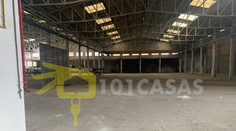 Valencia - Albalat de la Ribera - 3400m2