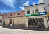 Дом с участком на продажу в городе Sueca. Фото