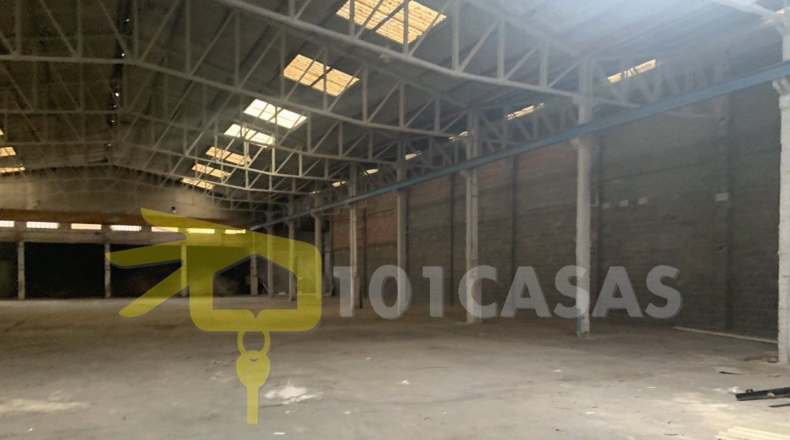 Valencia - Albalat de la Ribera - 3400m2