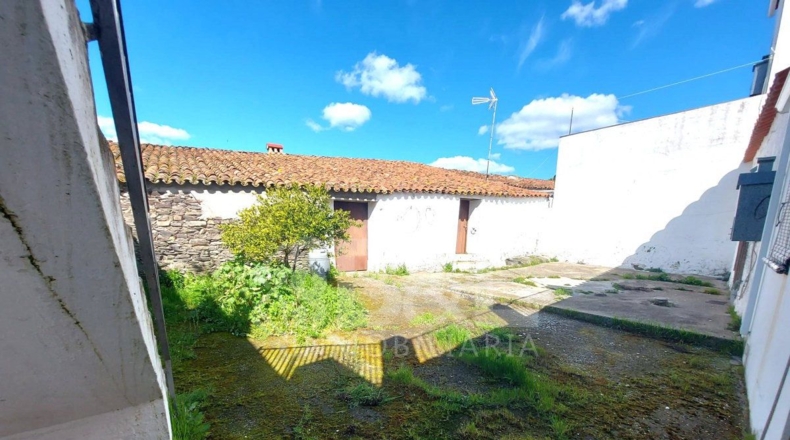 Huelva - Arroyomolinos de León - 197m2