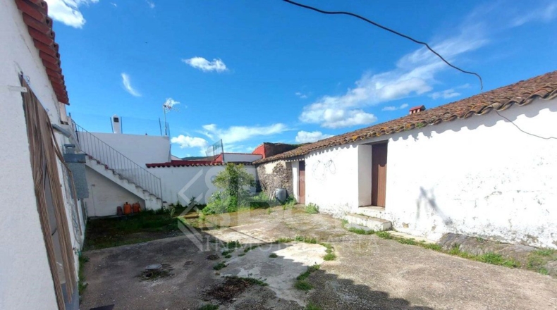Huelva - Arroyomolinos de León - 145m2