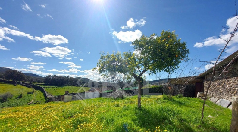 Huelva - Arroyomolinos de León - 75m2