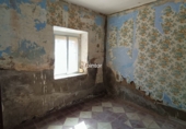 Дом с участком на продажу в городе Касерес. Фото