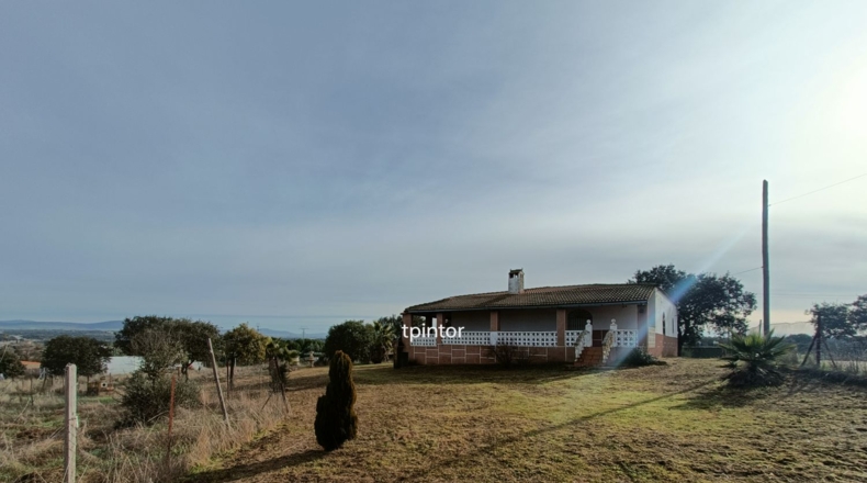 Cáceres - Miajadas - 5000m2