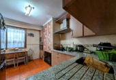 Дом с участком на продажу в городе Loja. Фото