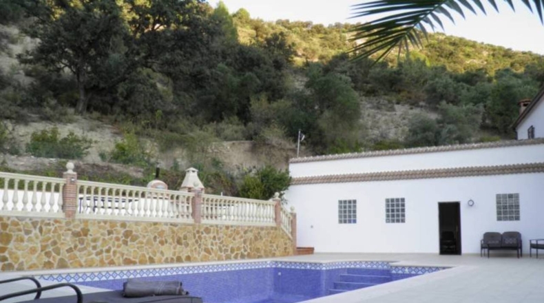 Málaga - Alfarnate - 21000m2