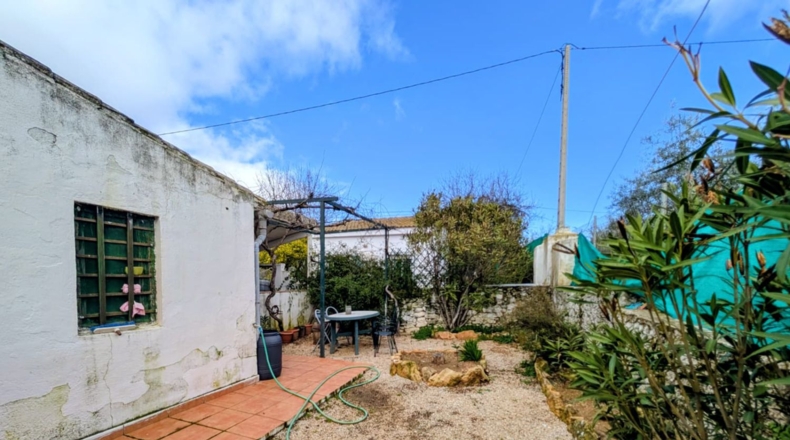 Granada - Loja - 1665m2